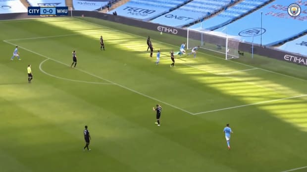 Dias scores first Man City goal vs West Ham